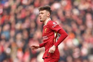 爱游戏网站入口-记者：下赛季布拉德利预计是利物浦主力右后卫，弗林蓬将侧重进攻